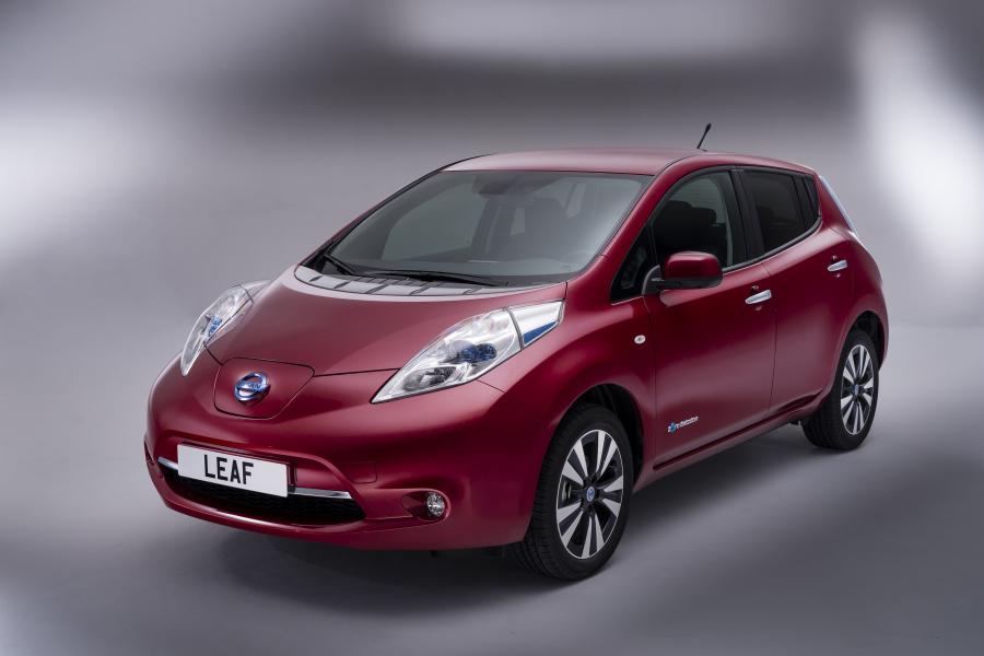  Nissan Leaf 2013 года  (фото 1 из 63)